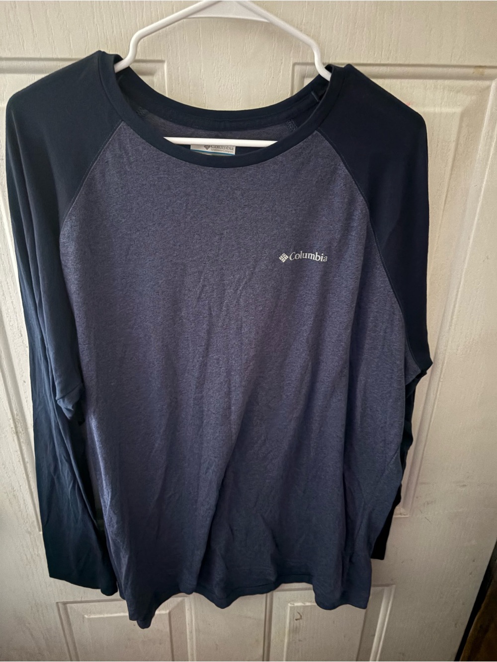 Columbia Long Sleeve Raglan Tee in Navy and Dark Navy